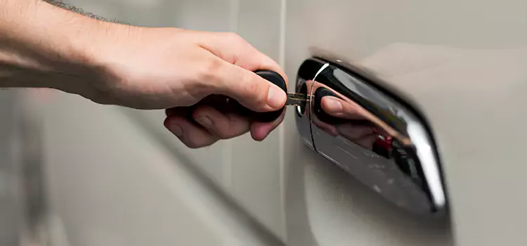 Why Choose Our Auto Locksmith Team in Maywood, IL?